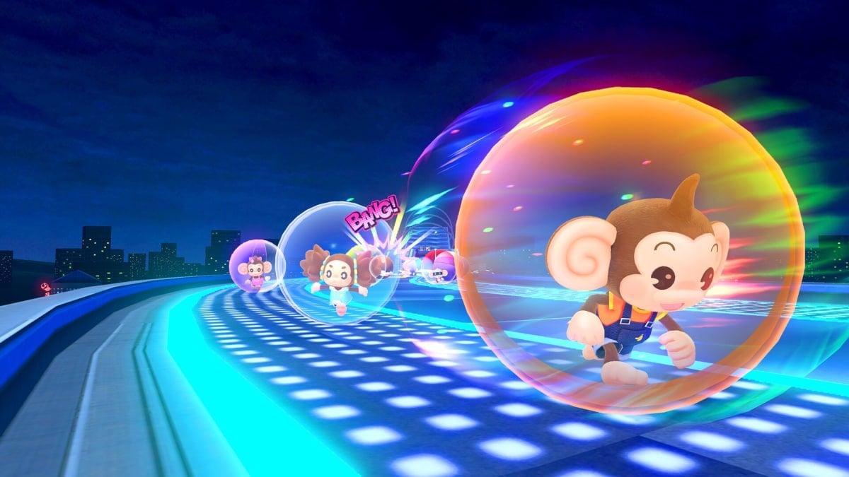 A screenshot from a race in Super Monkey Ball Rumble.